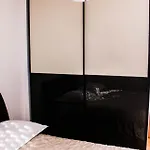 Elle *
