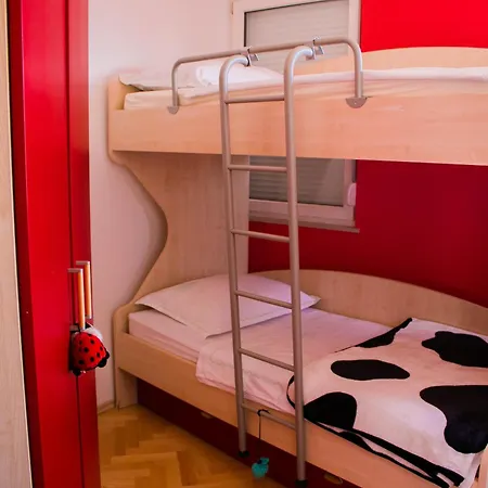 Elle Apartment *